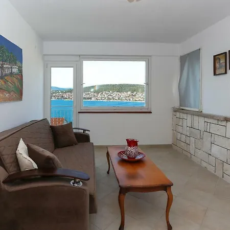 Uno Trogir