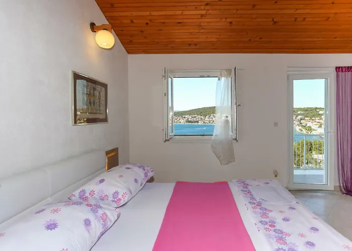Uno Trogir