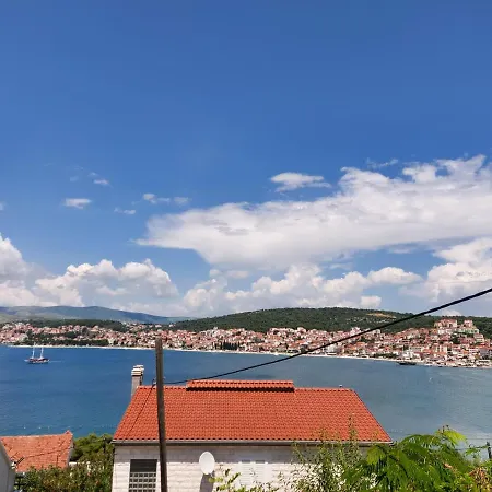 Uno Trogir