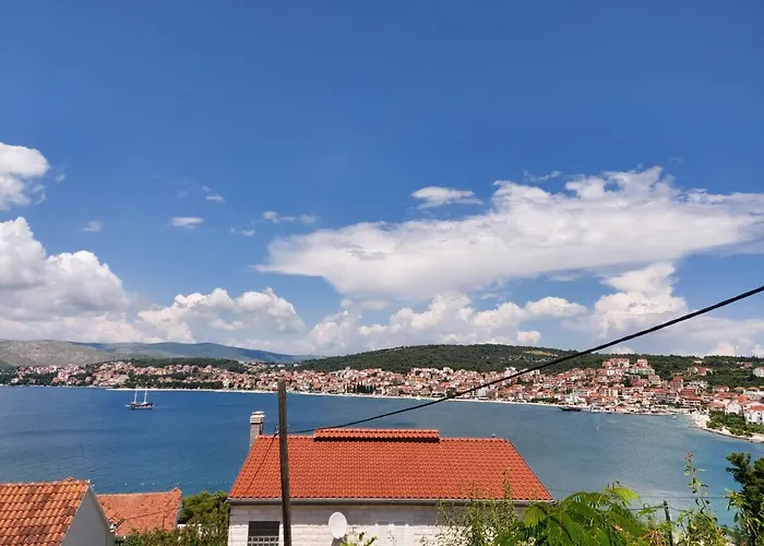 Uno Trogir